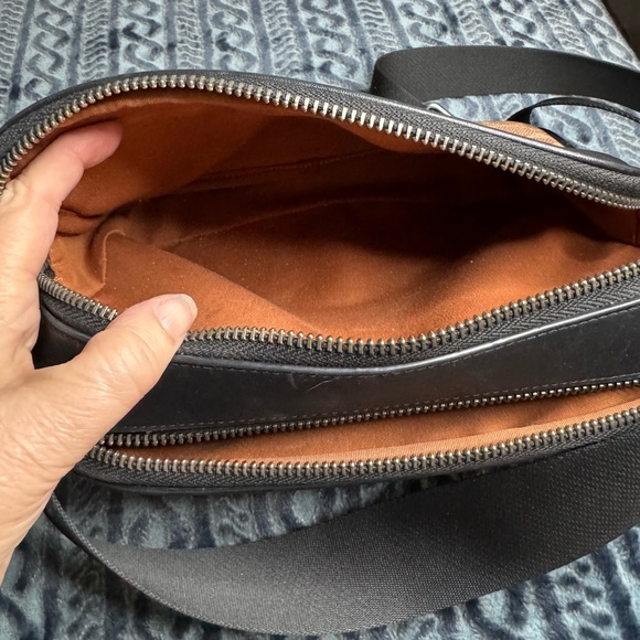 Coach Black and Tan Crossbody Bag with Matching Wallet - Picture 6 of 13